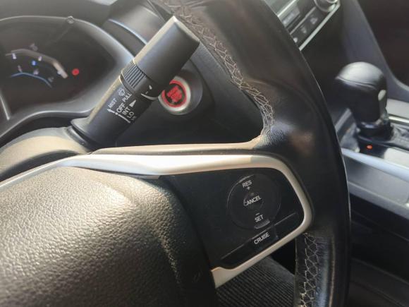 [武汉·鄂A] 二手本田思域2016款 220TURBO CVT尊贵版