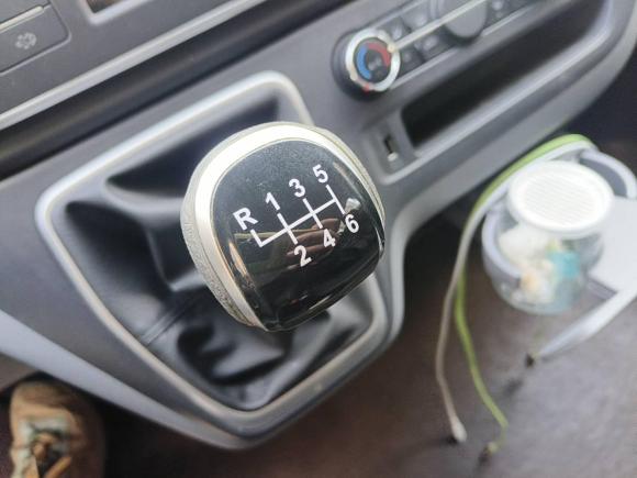 [苏州·苏U] 二手大通新途V802021款 2.0T 手动经典傲运通127PS中轴中顶6/7/8/9座