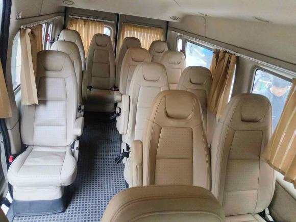 [上海·沪C] 二手福特新世代全顺2016款 2.4T长轴15座中顶客车