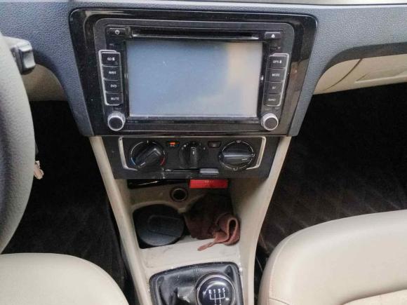 [成都·川A] 二手大众桑塔纳2013款 1.4L 手动舒适版