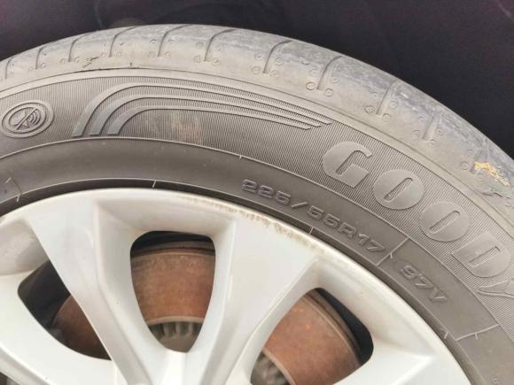 [上海·沪F] 二手红旗红旗H72015款 2.0T 豪华型