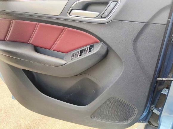 [成都·川G] 二手荣威荣威RX52016款 30T 四驱自动互联网智尊版