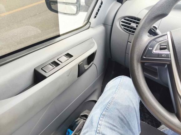 [苏州·苏E] 二手上汽大通MAXUS新途V802021款 2.0T 手动经典傲运通长轴中顶6/7/8/9座