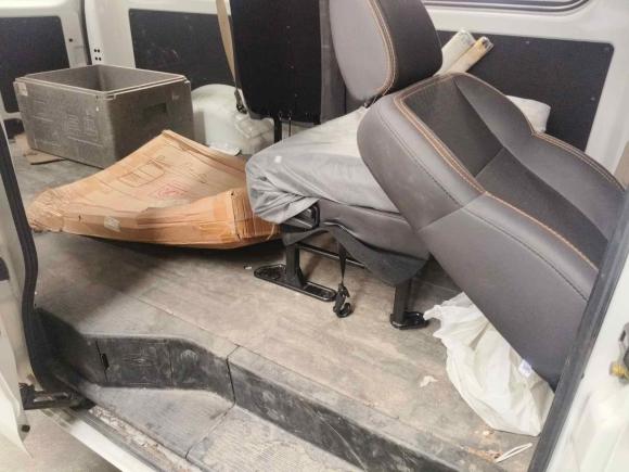 [杭州·浙A] 二手长安凯程长安睿行EM802023款 背掀门 6座舒适型 38.7kWh