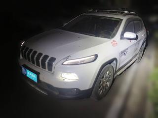Jeep自由光2016款 2.4L 优越版