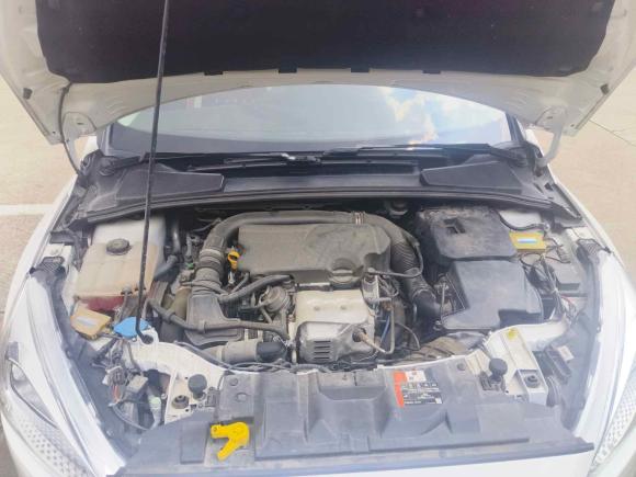 [青岛·鲁U] 二手福特福克斯2018款 两厢经典 EcoBoost 125 自动超能风尚型智行版