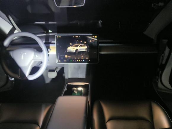 [上海·沪A] 二手特斯拉Model 32022款 后轮驱动版