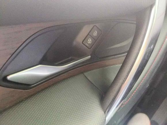 [苏州·苏U] 二手路虎发现运动版2021款 249PS R-Dynamic S 性能版