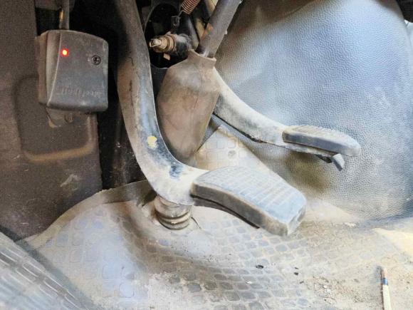 [西安·陕A] 二手依维柯依维柯得意2009款 2.8T-V35基本型