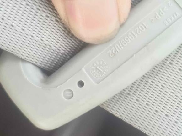 [宁波·苏U] 二手大通新途V802023款 2.0T 手动经典城配王长轴中顶3座