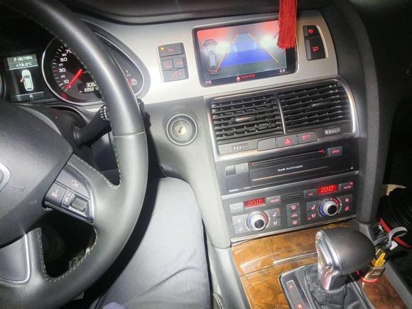 [上海·沪G] 二手奥迪奥迪Q72014款 35 TFSI 运动型