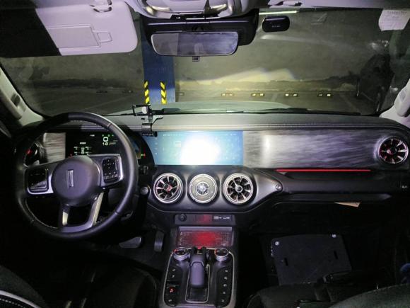 [上海·苏G] 二手坦克坦克3002021款 越野版 2.0T 征服者