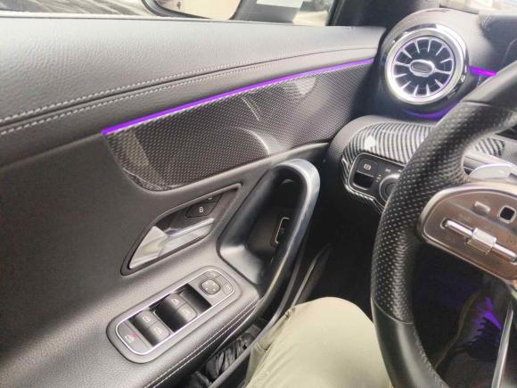 [深圳·粤L] 二手奔驰奔驰A级2020款 A 180 L 运动轿车