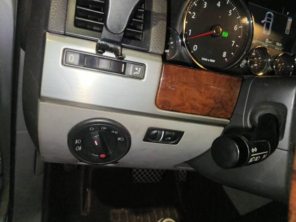 [西安·陕A] 二手大众途锐2007款 3.6L 豪华型