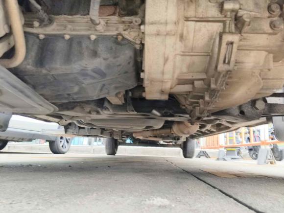 [深圳·粤B] 二手上汽大通MAXUS新途V802019款 2.0T Plus 6挡手动商旅版加长轴中顶17/18座