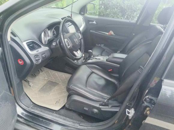 [济南·鲁A] 二手道奇酷威2013款 3.6L 四驱旗舰版