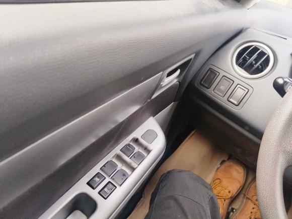 [南通·苏F] 二手铃木雨燕2013款 1.5L 手动标准版