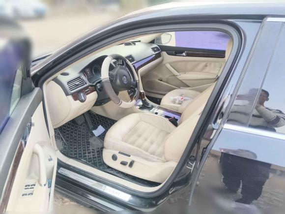 [青岛·鲁B] 二手大众帕萨特2011款 1.8TSI DSG至尊版