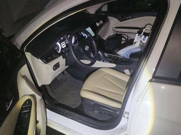 [武汉·鄂A] 二手别克威朗2018款 三厢 15S 自动进取型