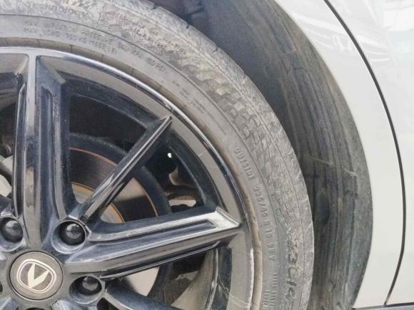 [苏州·鲁A] 二手长安长安UNI-V2022款 1.5T 尊贵型