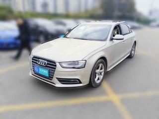 奥迪奥迪A4L2016款 30 TFSI 典藏版 自动舒适型