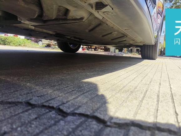 [湖州·浙E] 二手英菲尼迪英菲尼迪QX302017款 1.6T 两驱时尚版