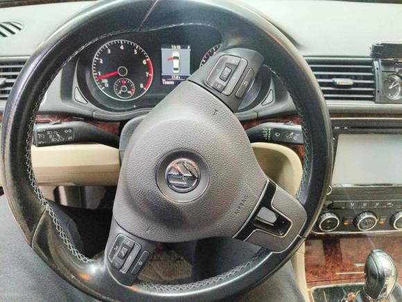 [上海·沪C] 二手大众帕萨特2011款 1.8TSI DSG御尊版