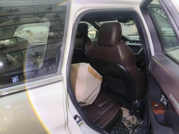 [西安·陕A] 二手陆风陆风X72015款 2.0T 全景尊贵版