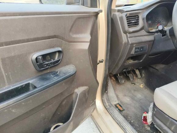 [宁波·湘U] 二手五菱汽车五菱宏光V2021款 1.5L劲取版封窗车LAR