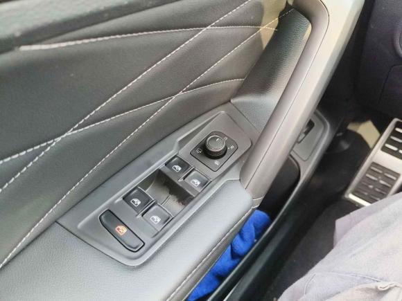 [广州·粤A] 二手大众途观L2024款 330TSI 自动两驱R-Line越享版