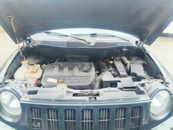 [上海·浙C] 二手Jeep指南者2010款 2.4L 四驱运动版