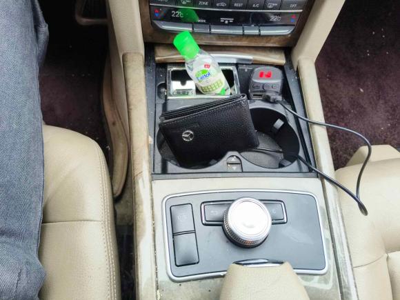 [上海·沪K] 二手奔驰奔驰E级2009款 E 300 优雅型