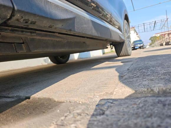 [上海·沪A] 二手比亚迪宋PLUS新能源2023款 冠军版 EV 520KM 尊贵型