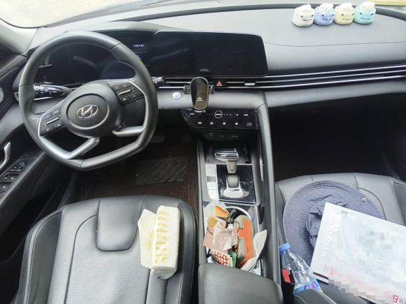 [温州·浙C] 二手现代伊兰特2022款 1.5L CVT LUX尊贵版