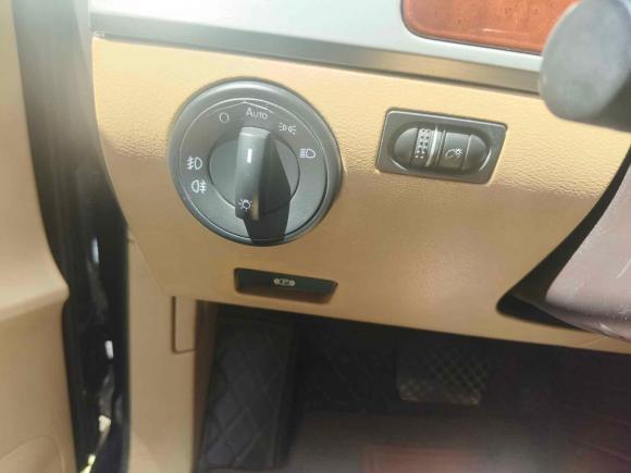 [深圳·粤B] 二手大众途锐2009款 3.0T 柴油豪华型