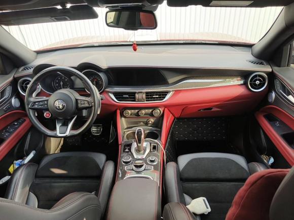 [成都·川G] 二手阿尔法·罗密欧Stelvio斯坦维2021款 2.0T 280HP Veloce Ti 竞速版