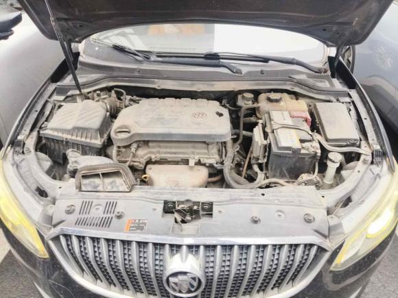 [上海·鲁H] 二手别克英朗2015款 15N 手动精英型