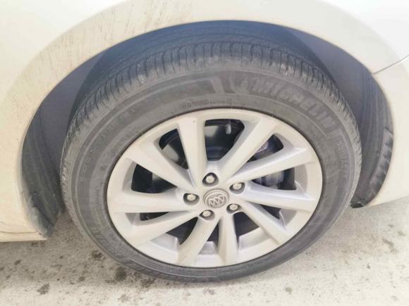 [成都·川A] 二手别克威朗2018款 三厢 15S 自动领先型