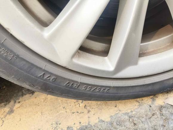 [无锡·皖B] 二手宝马宝马5系2011款 523Li 领先型