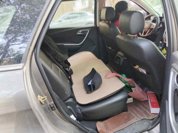 [南通·苏F] 二手江铃驭胜S3502013款 2.4T 手动两驱柴油豪华版5座