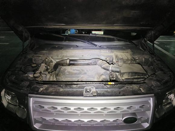 [青岛·鲁B] 二手路虎神行者22011款 2.2T SD4 SE柴油版