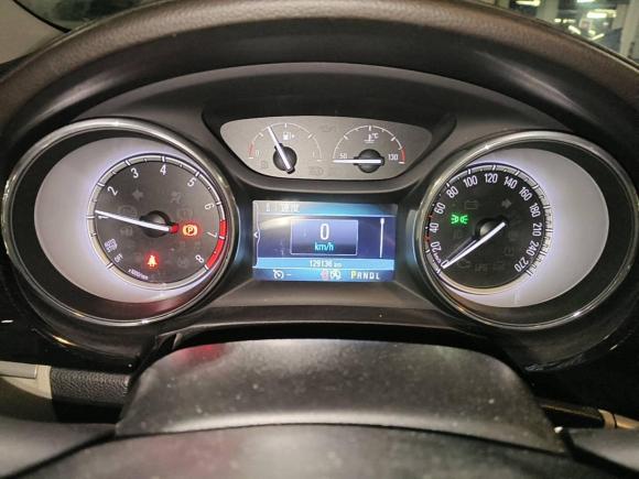 [上海·皖N] 二手别克威朗2015款 三厢 15S 自动领先型