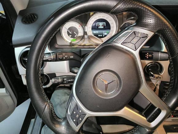 [上海·沪F] 二手奔驰奔驰GLK级2015款 GLK 260 4MATIC 时尚型 极致版