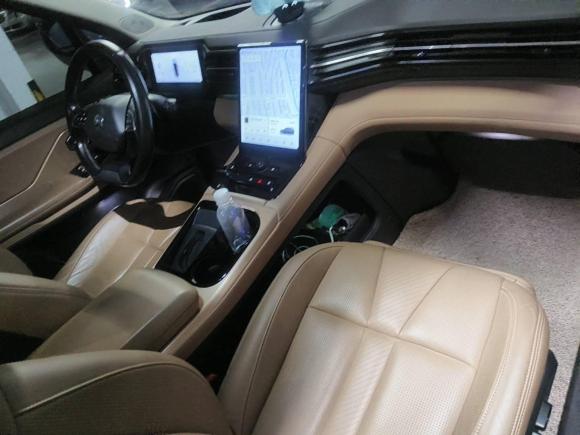 [上海·沪A] 二手蔚来蔚来ES82018款 创始版