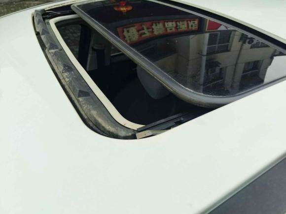 [南京·苏A] 二手福特福克斯2015款 三厢 1.6L 自动风尚型