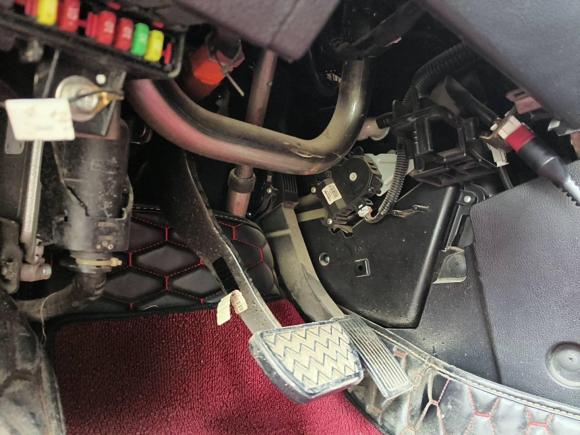 [西安·陕A] 二手哈弗哈弗H62017款 红标 运动版 1.5T 自动两驱豪华型