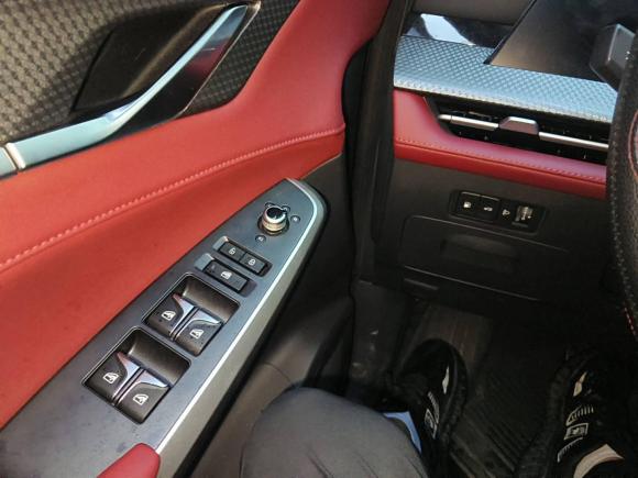 [上海·沪D] 二手长安长安CS75 PLUS2022款 第二代 1.5T 自动尊享型