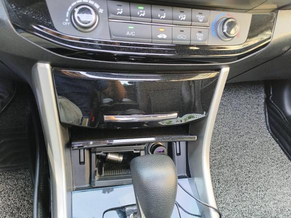 [广州·陕U] 二手本田雅阁2016款 2.0L 舒适版