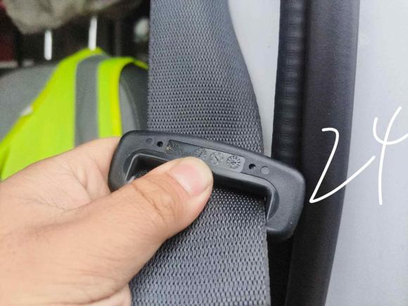 [宁波·浙B] 二手五菱汽车五菱扬光2024款 300km 舒适型客车版 75kW