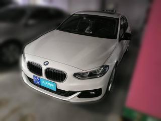 宝马宝马1系2018款 118i 设计套装型